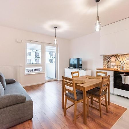 Saska Kepa Bright Apartament Varsavia Esterno foto